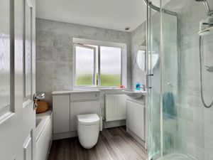 Photo 25- click for photo gallery